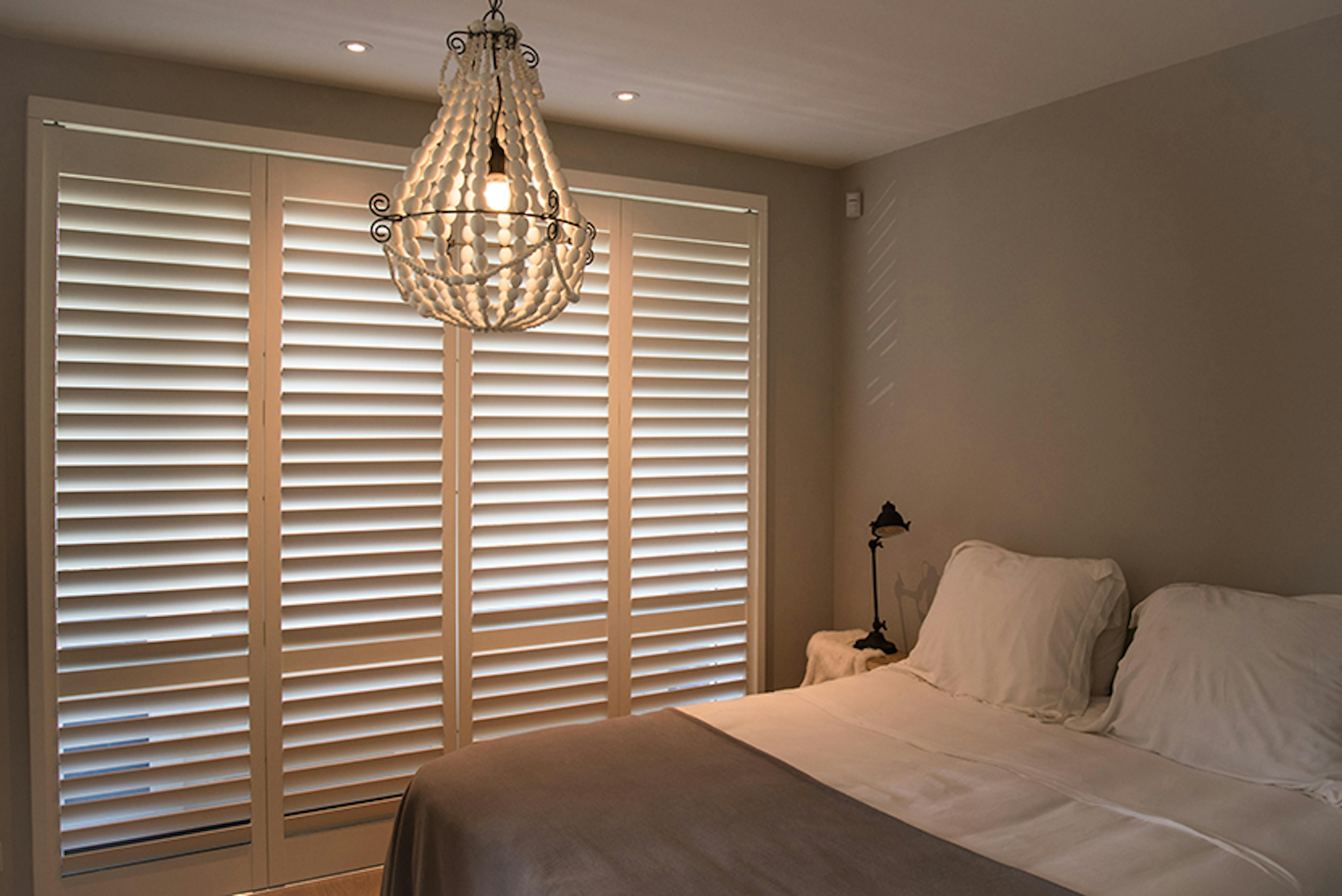Shutters in de slaapkamer Shutters in de slaapkamer