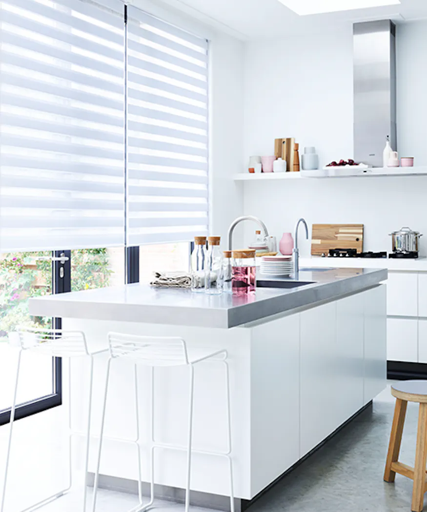 inspiratie duo rolgordijnen in de keuken inhuisplaza nl