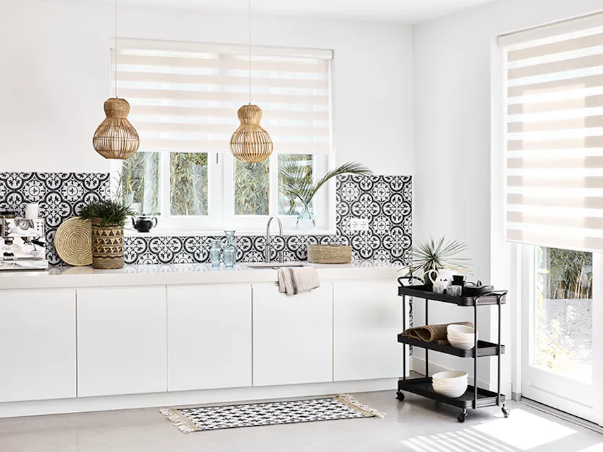 inspiratie duo rolgordijnen in de keuken inhuisplaza nl