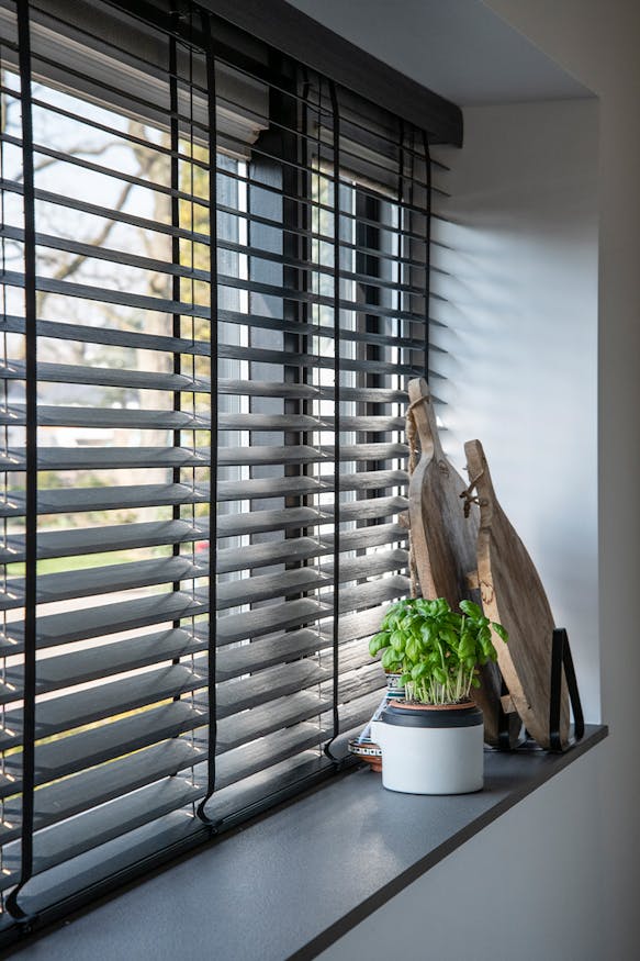 Fam. Langenberg jaloezie vensterbank keuken Fam. Langenberg jaloezie vensterbank keuken