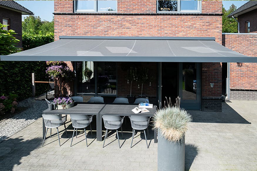 Detail zonneschermdoek