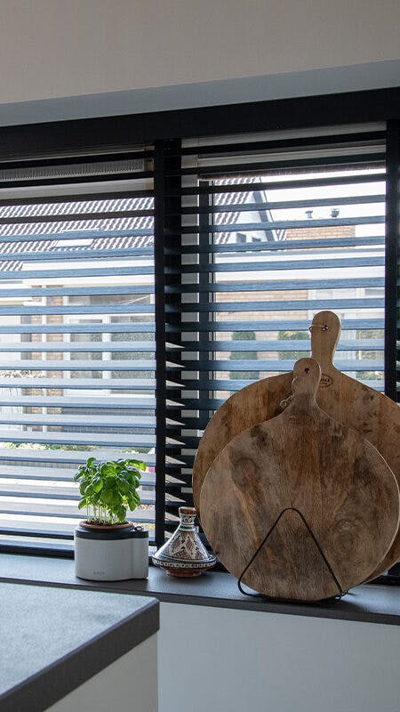 Fam. Langenberg jaloezie vensterbank keuken liggend