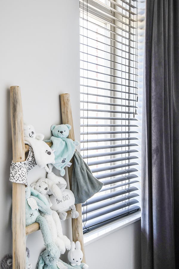 jaloezieen en gordijnen kinderkamer