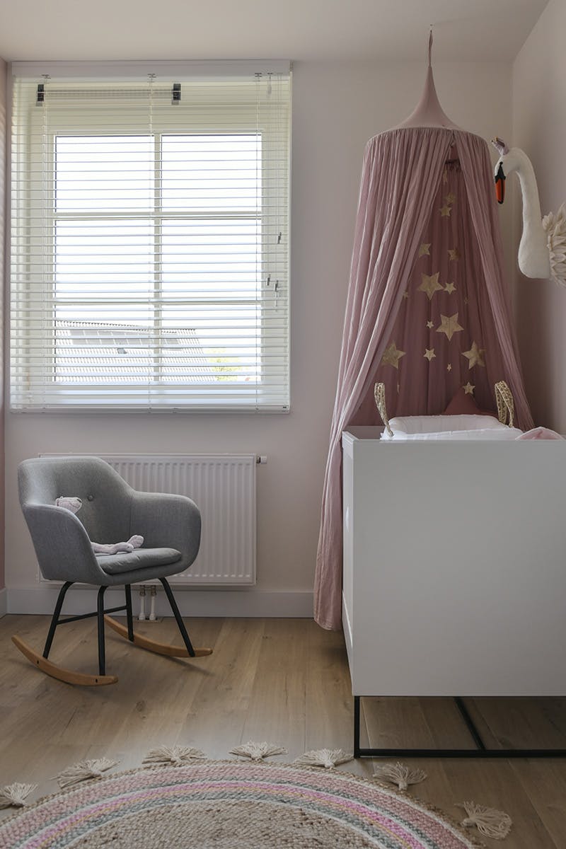 Houten jaloezie wit kinderkamer