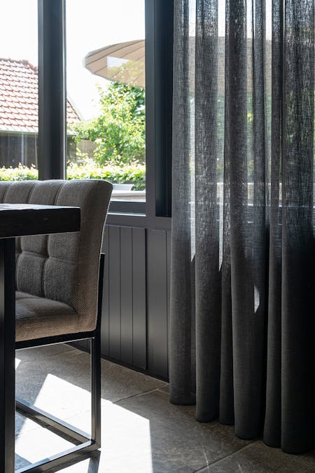 Kant en klare gordijnen op maat maken: Jouw gids voor perfecte raambekleding () Kant en klare gordijnen op maat maken: Jouw gids voor perfecte raambekleding