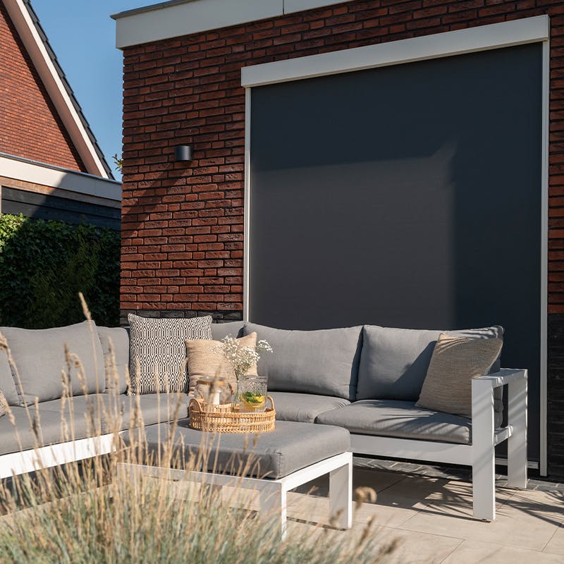 Wat kosten screens met montage? Prijzen en tips inhuis plaza