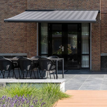 Zonwering op maat inhuis plaza