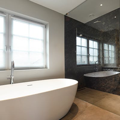 Raamdecoratie voor vochtige ruimtes thumbnail