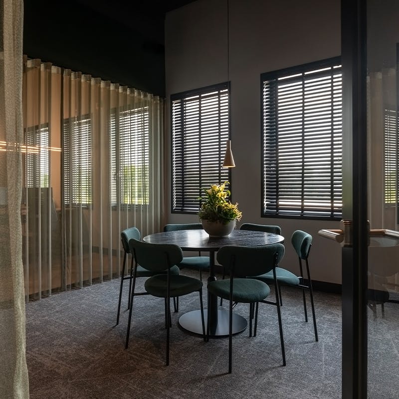 Raamdecoratie zakelijk