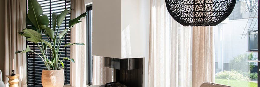 Fam. Langenberg gordijnen woonkamer en eethoek liggend