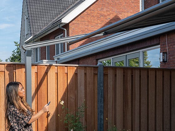 Bediening pergola zonwering