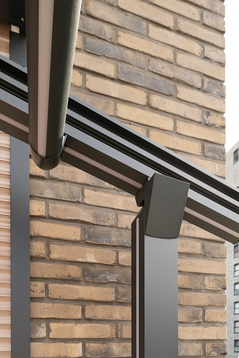 Luxe afwerking pergola zonwering