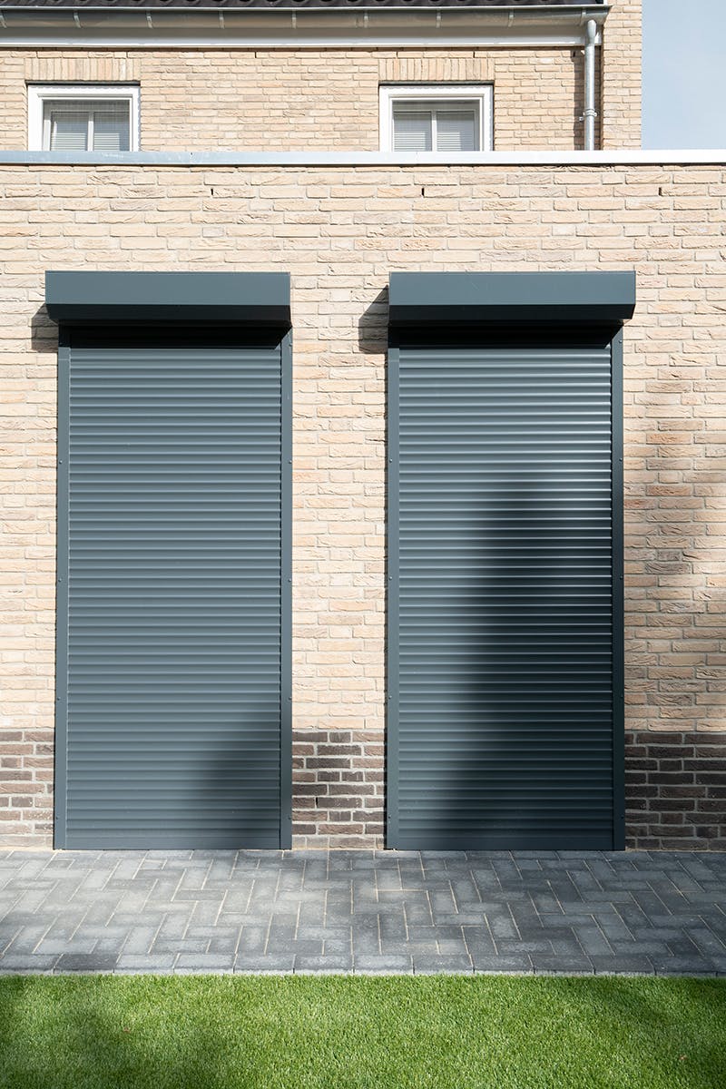 Rolluiken bij inhuis plaza