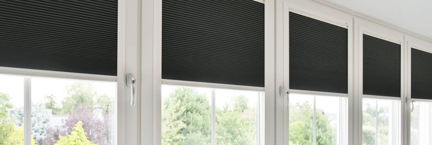 Blog verduisterende plissé gordijnen - inhuis plaza