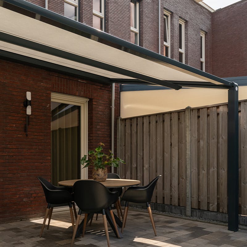 Verano-Tumba-pergola-inhuis-plaza-1