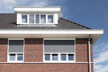 Banner - Zonwering kunststof kozijnen inhuis plaza