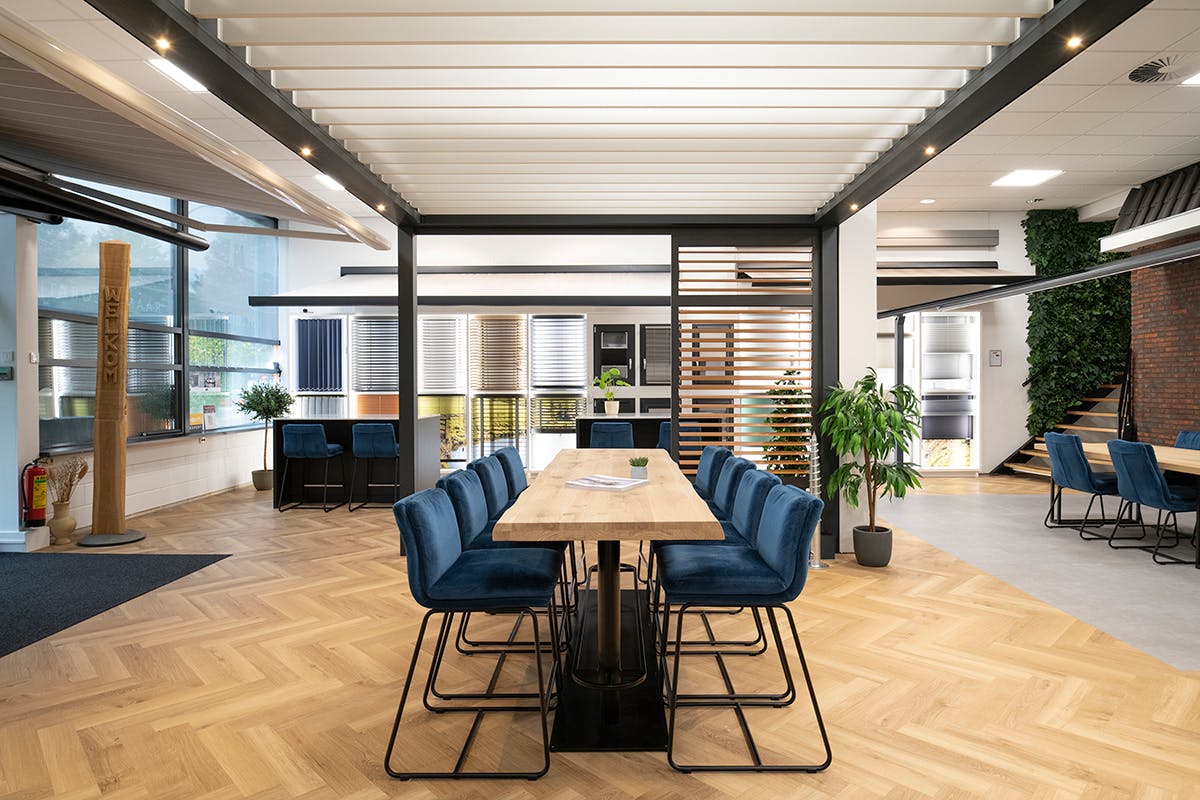 Showroom Voorschoten entree