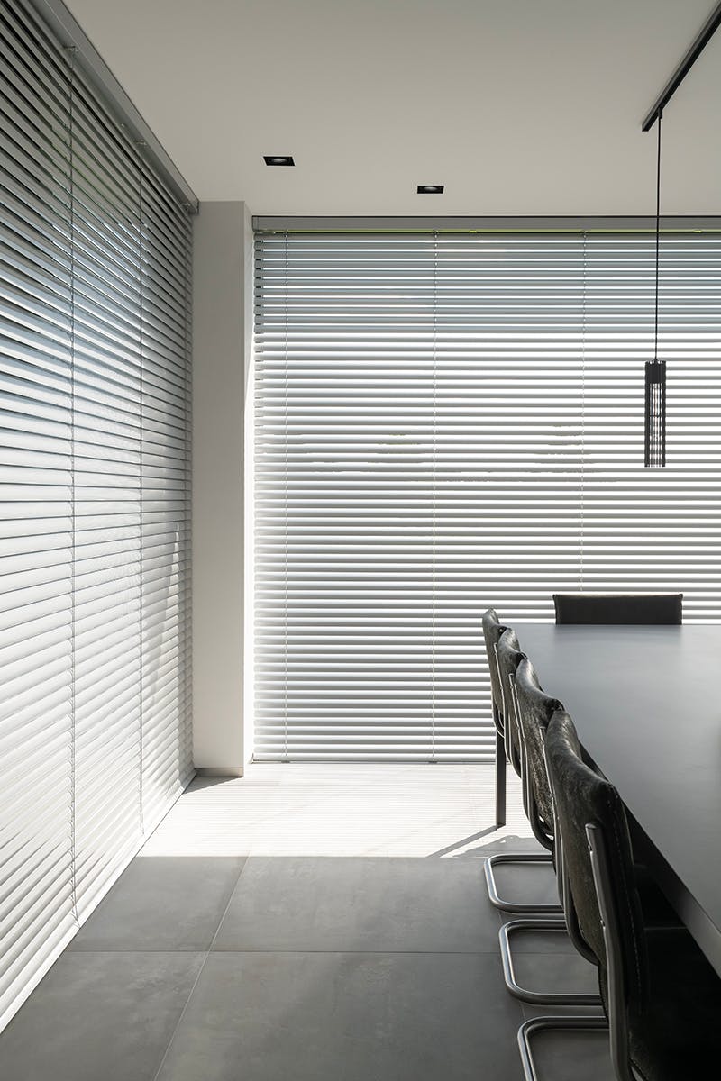 Lichtinval aluminium jaloezieën - inhuis plaza