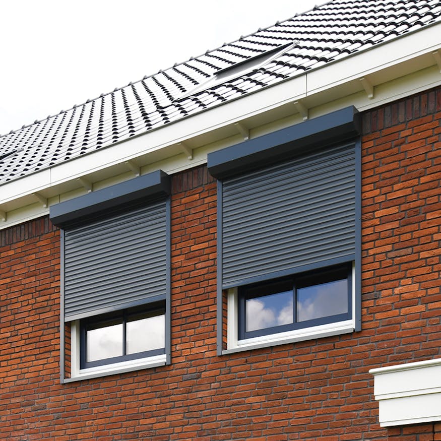 Rolluiken tegen de warmte - inhuis plaza