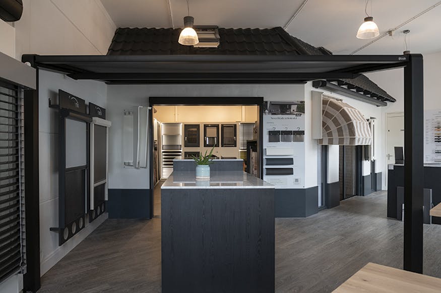 Showroom naarden zonwering