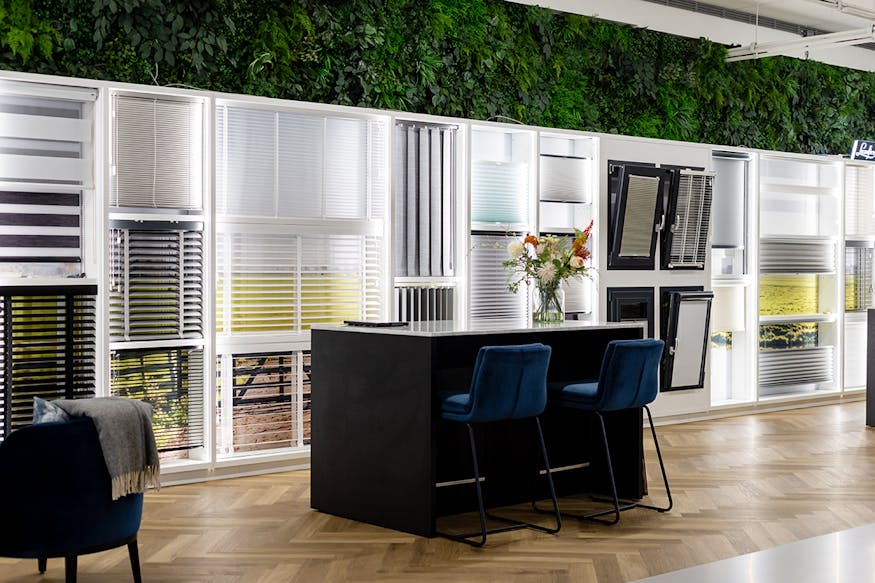 Showroom woerden raamdecoratie