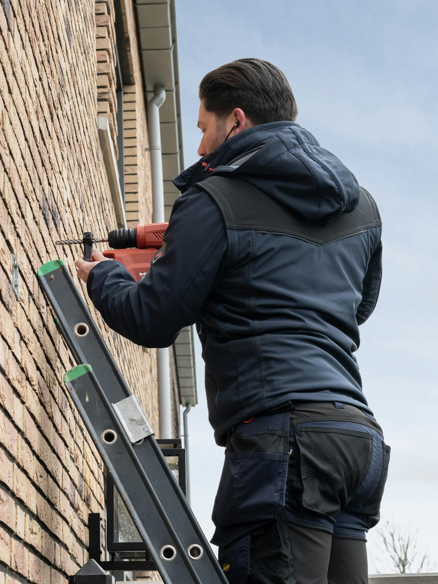 zonnescherm inclusief montage