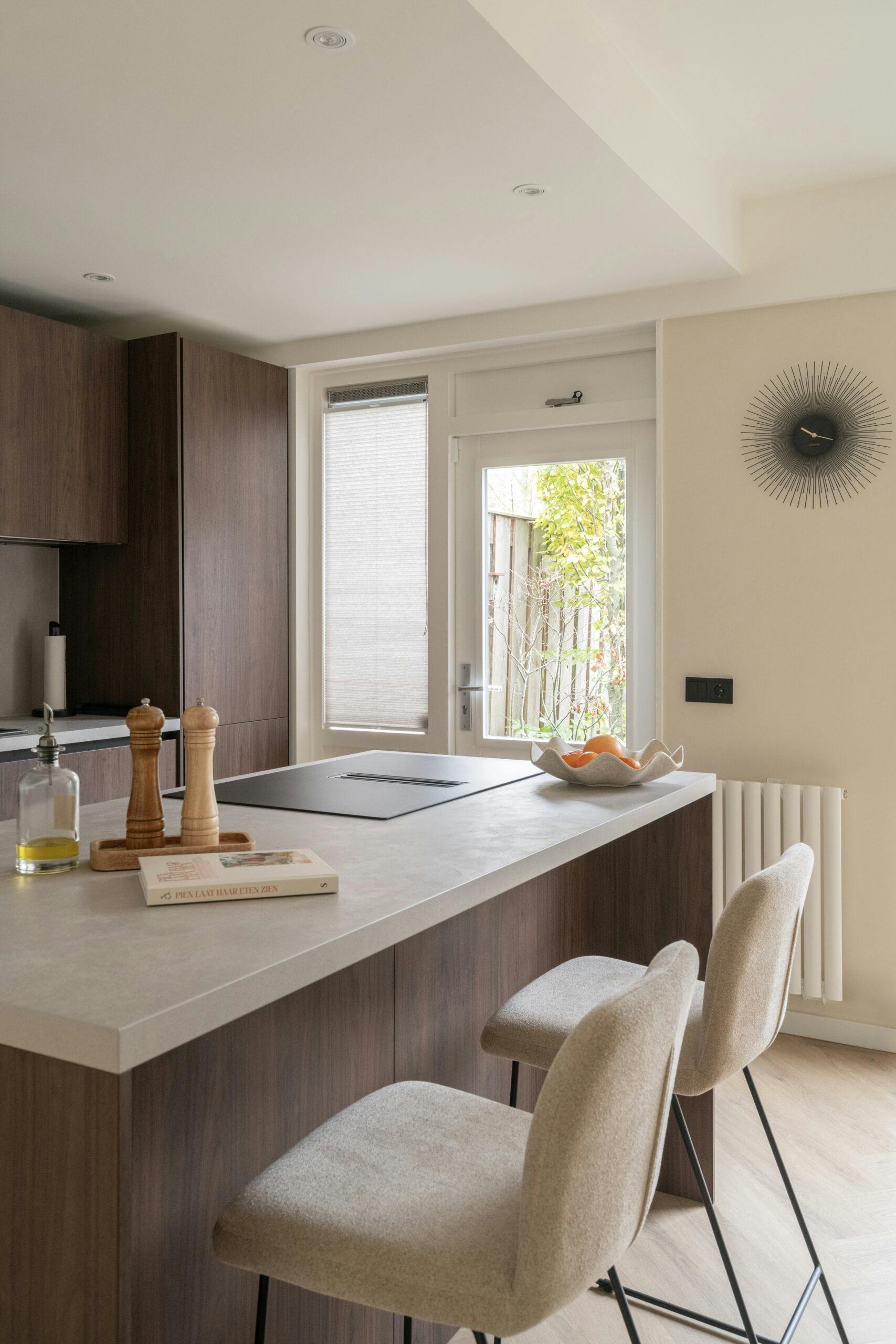 Raamdecoratie plisségordijnen keuken