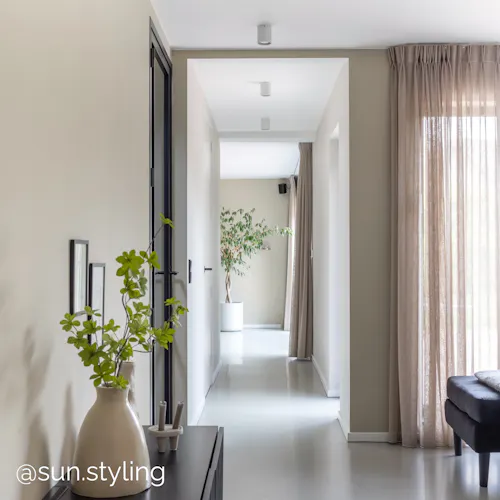 Interieur van @sun.styling met raambekleding van inhuis plaza