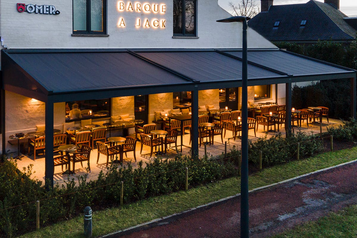 Horeca zonwering bij inhuis plaza