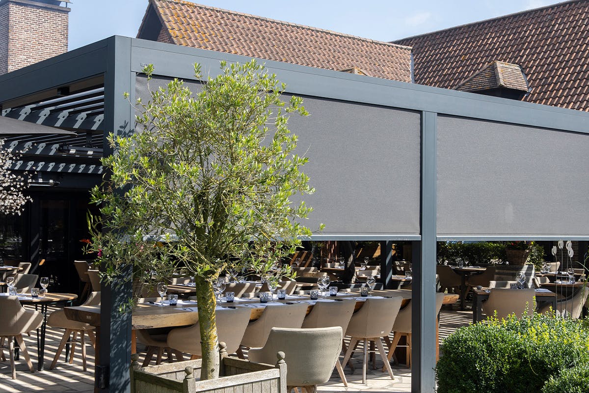 Horeca zonwering - lamellendak (2)