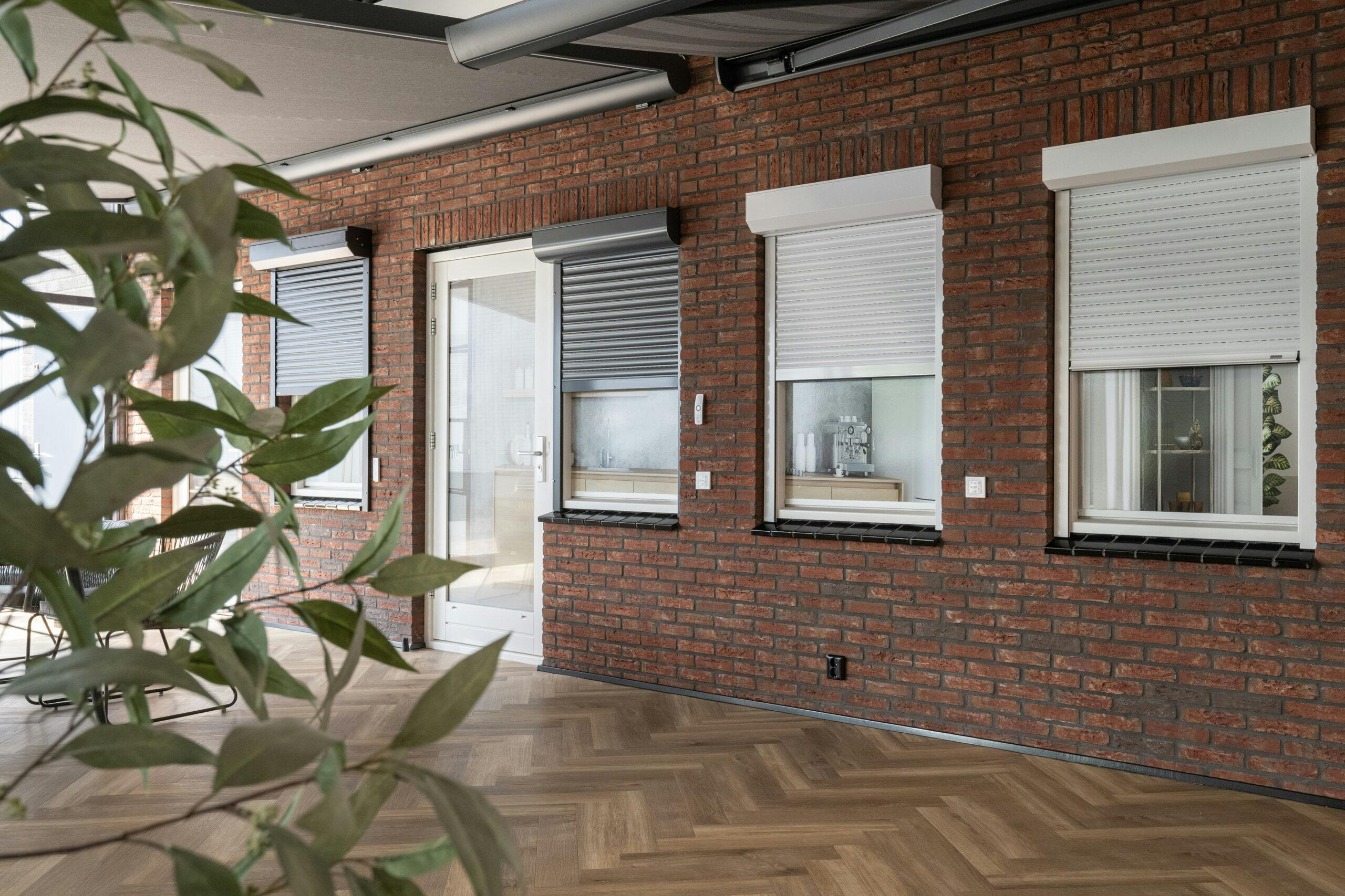 Rolluiken bij inhuis plaza