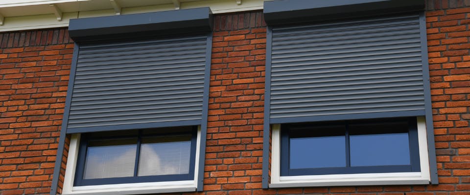 Aluminium rolluiken bij inhuis plaza