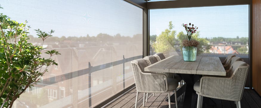 Balkon screens bij inhuis plaza (1)