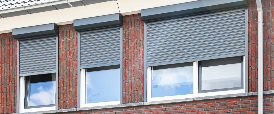 Elektrische rolluiken bij inhuis plaza