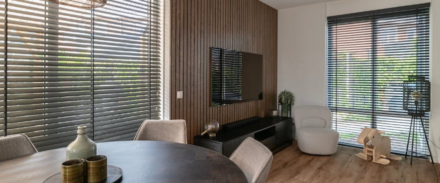 Houten jaloezieen aanbieding bij inhuis plaza