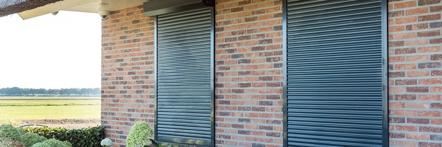 Rolluiken vervangen inhuis plaza