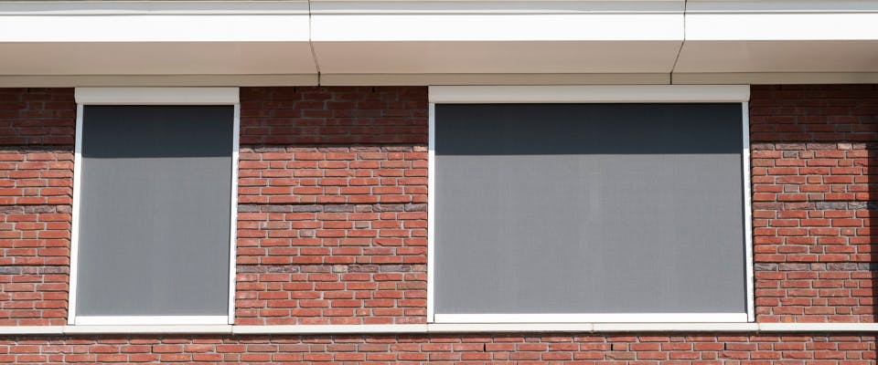 Screens op kunststof kozijnen bij inhuis plaza