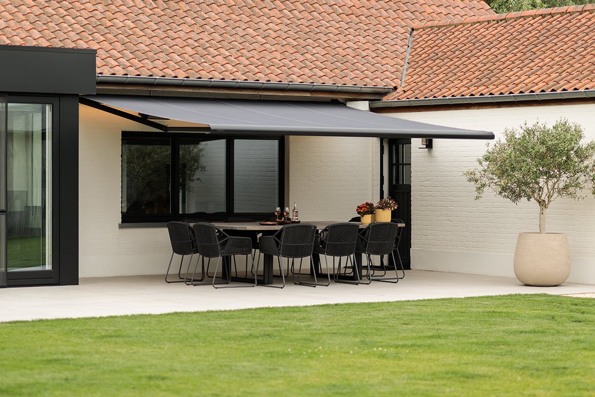 Brustor B50 actie zonnescherm - inhuis plaza (1.1)