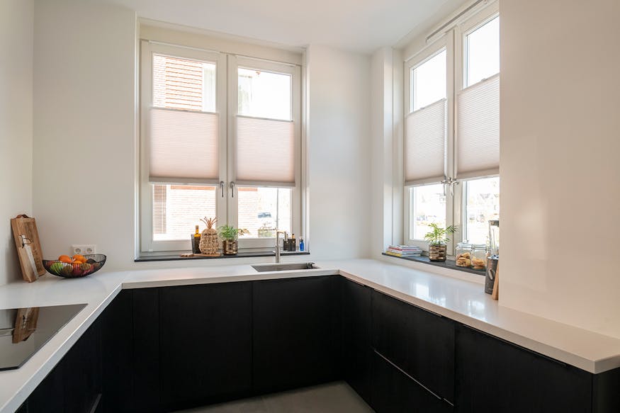 Plisse gordijnen keuken inhuis plaza