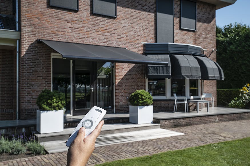 Somfy zonnescherm bij inhuis plaza