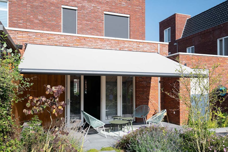 Zonnescherm 500x300 bij inhuis plaza