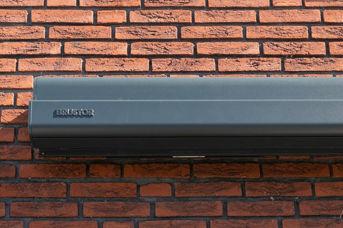 Zonnescherm gesloten cassette