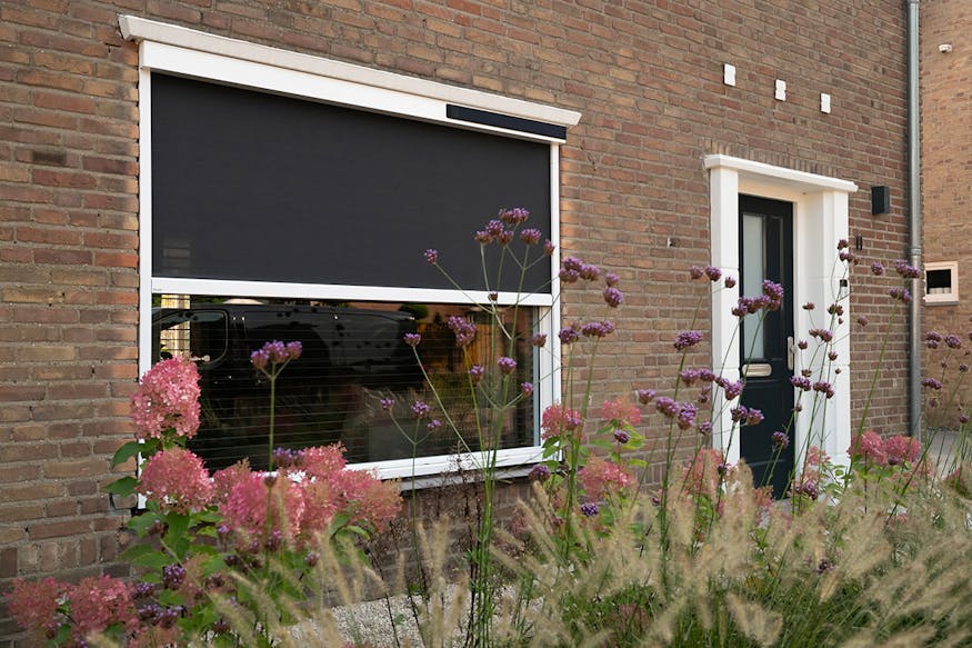 Zonwering buitenkant raam