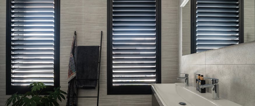 Project inhuis plaza shutters badkamer