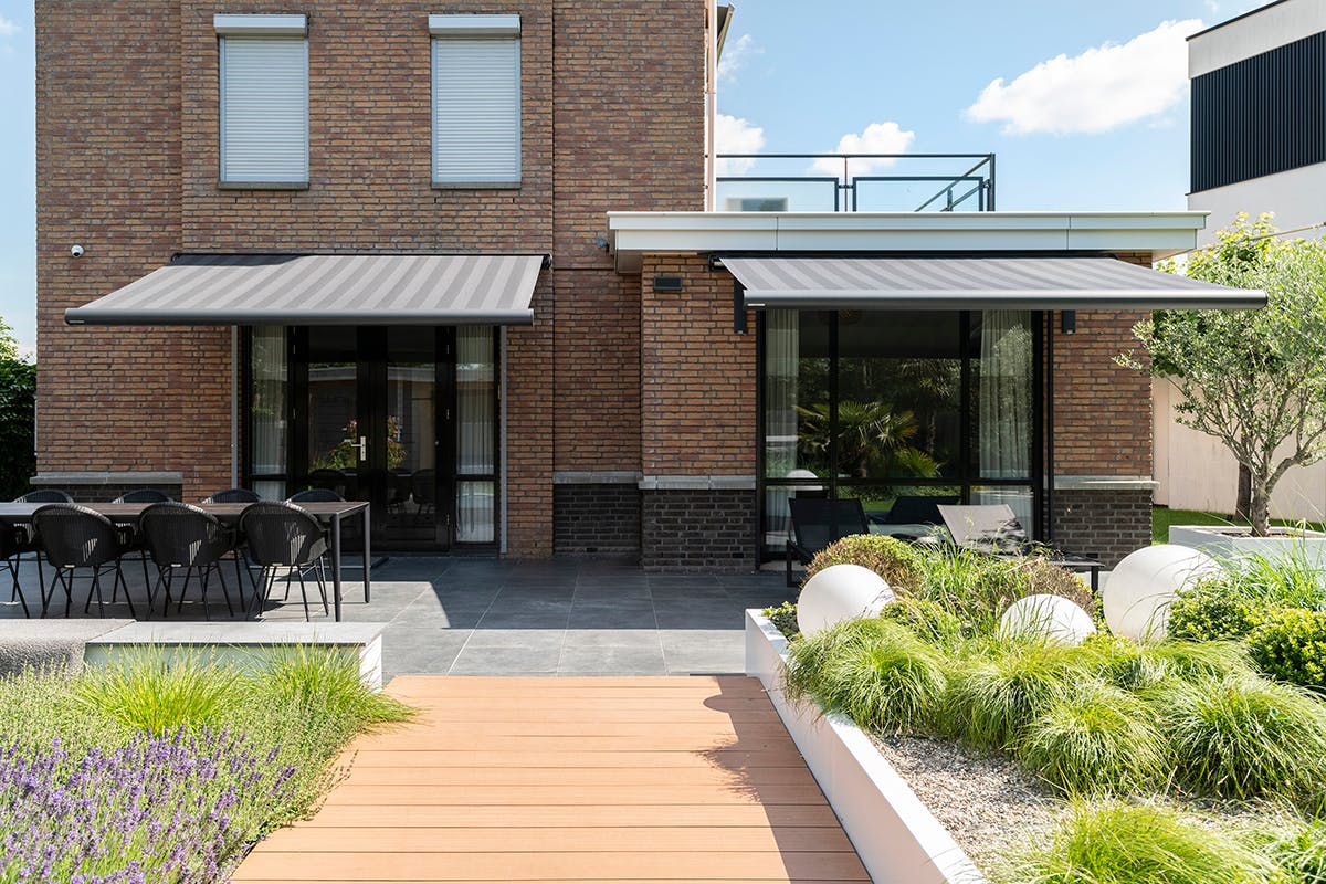 Zonwering bij inhuis plaza