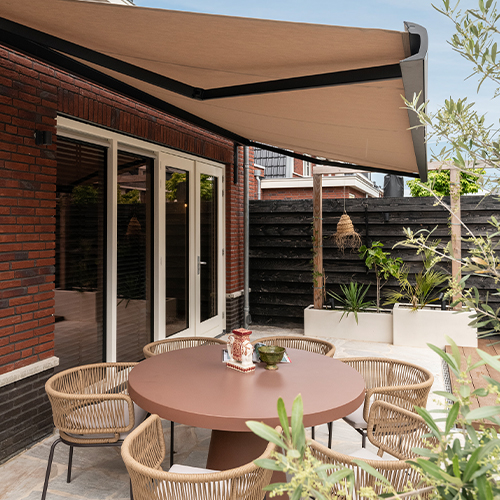 Zonwering Houten - Inspiratie _Onze montageservice_ 2