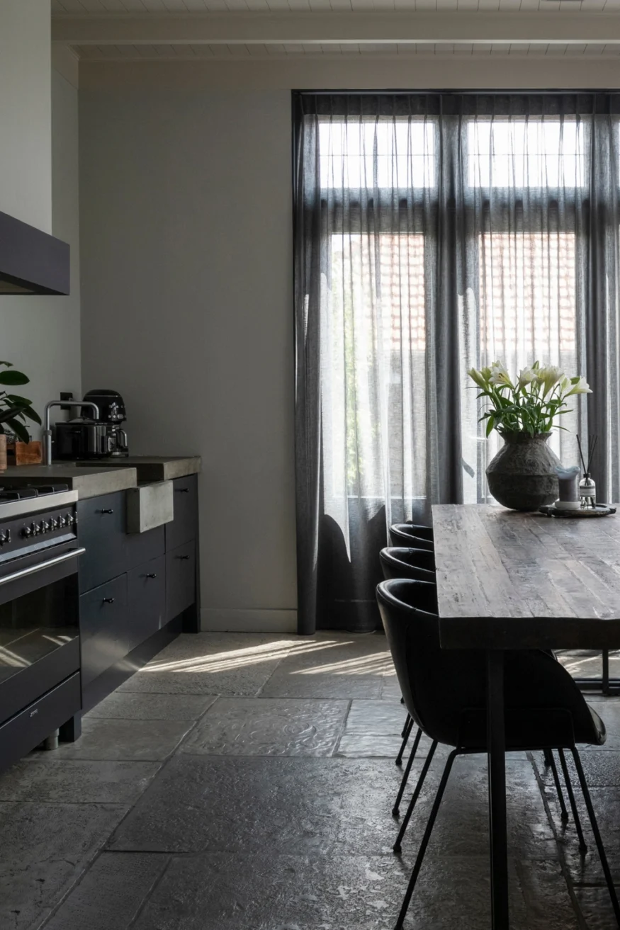 inhuis plaza - gordijnen in de keuken