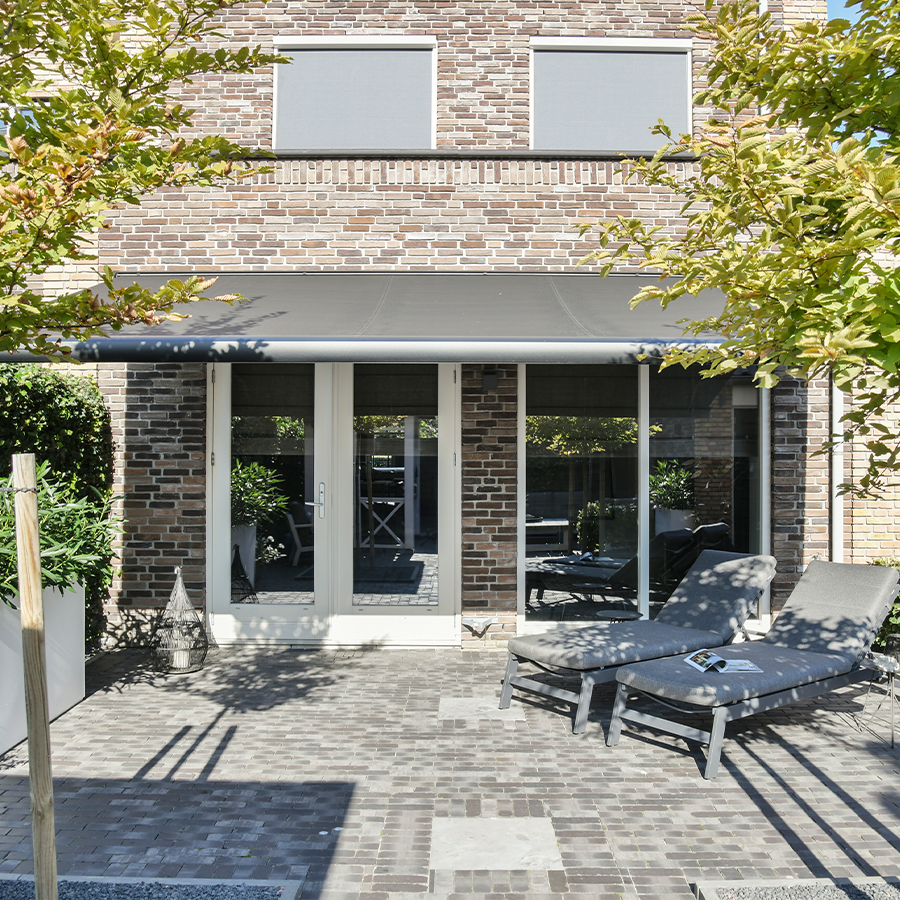 inhuis plaza zonwering Oosterhout