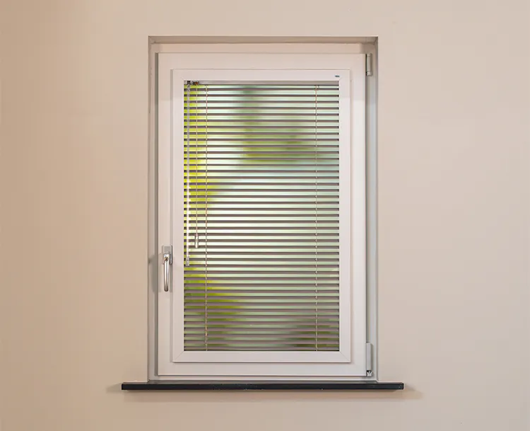 Aluminium jaloezie 25mm in frame | inhuis