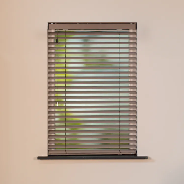 Aluminium jaloezie 50mm elektrisch | inhuis
